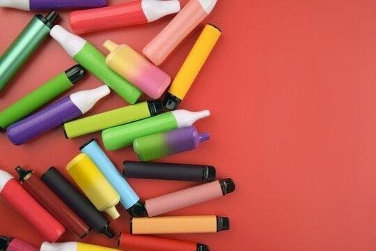 E-cigarete poradnik 2025 jak wybrać urządzenie i akcesoria sklep e papierosy online z promocjami