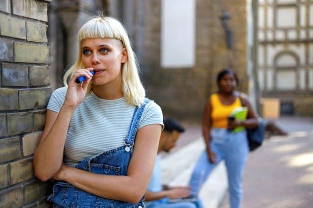 IBvape e-zigaretten w praktyce — jak wybrać idealny pojemnik na zużyte baterie i zadbać o bezpieczeństwo